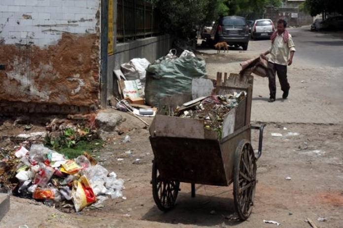 Pune traffic congestion and garbage problem