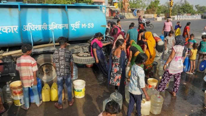 delhi govt water crisis