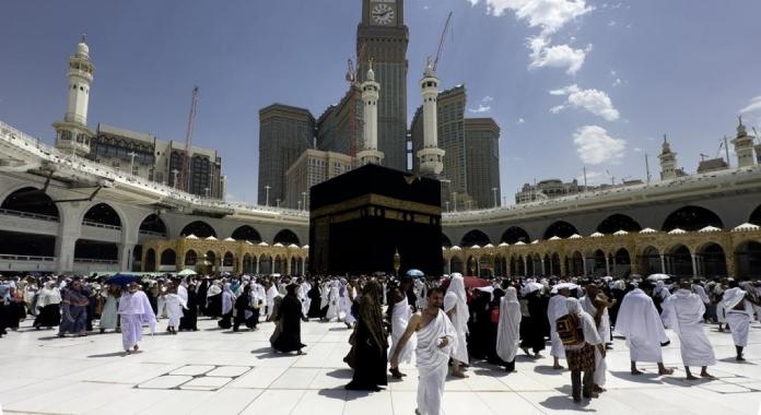 As hundreds die from heat during the hajj