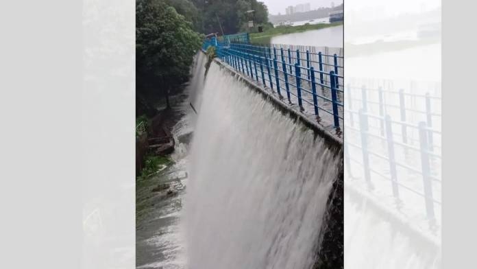 Mumbai Powai Lake Overflow