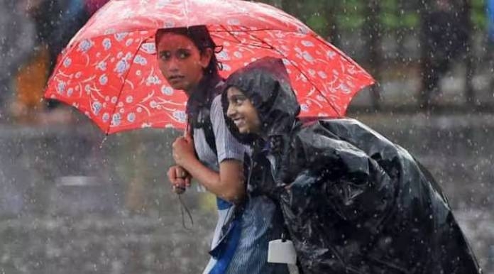 Mumbai schools will remain closed due to heavy rainfall today